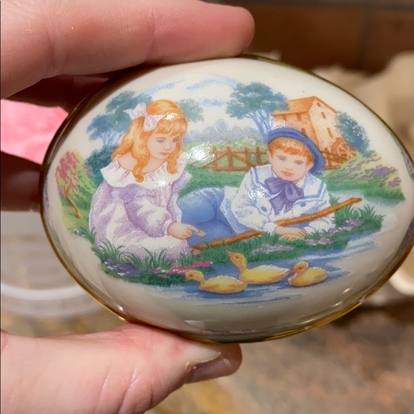 Lenox Victorian Easter Egg Trinket Boxes - 5pcs - Picture 9 of 16